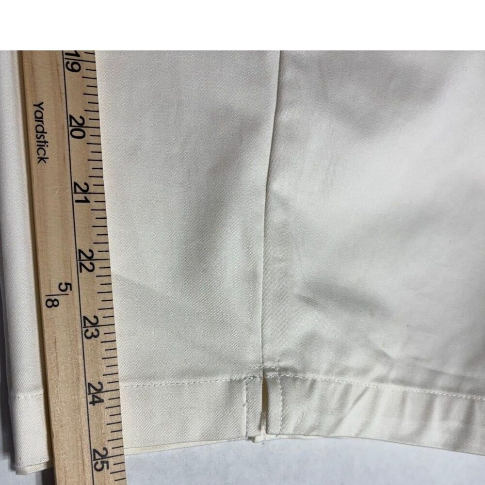 Briggs New York Slimming Solution Bermuda Shorts 18W 18 Plus Size White Golf NWT - Picture 9 of 11